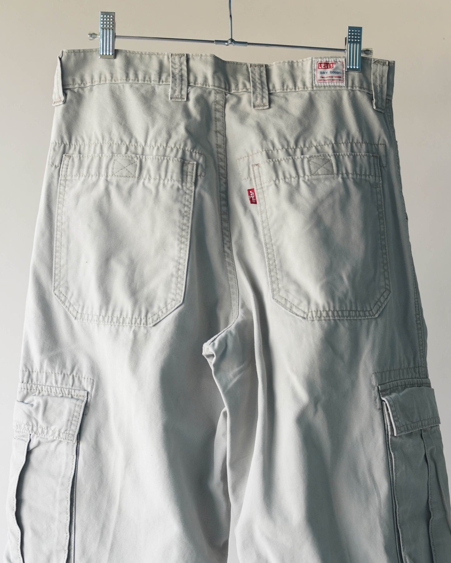 90's Levi's Dry Goods Baggy Cargo Pants - 31x30