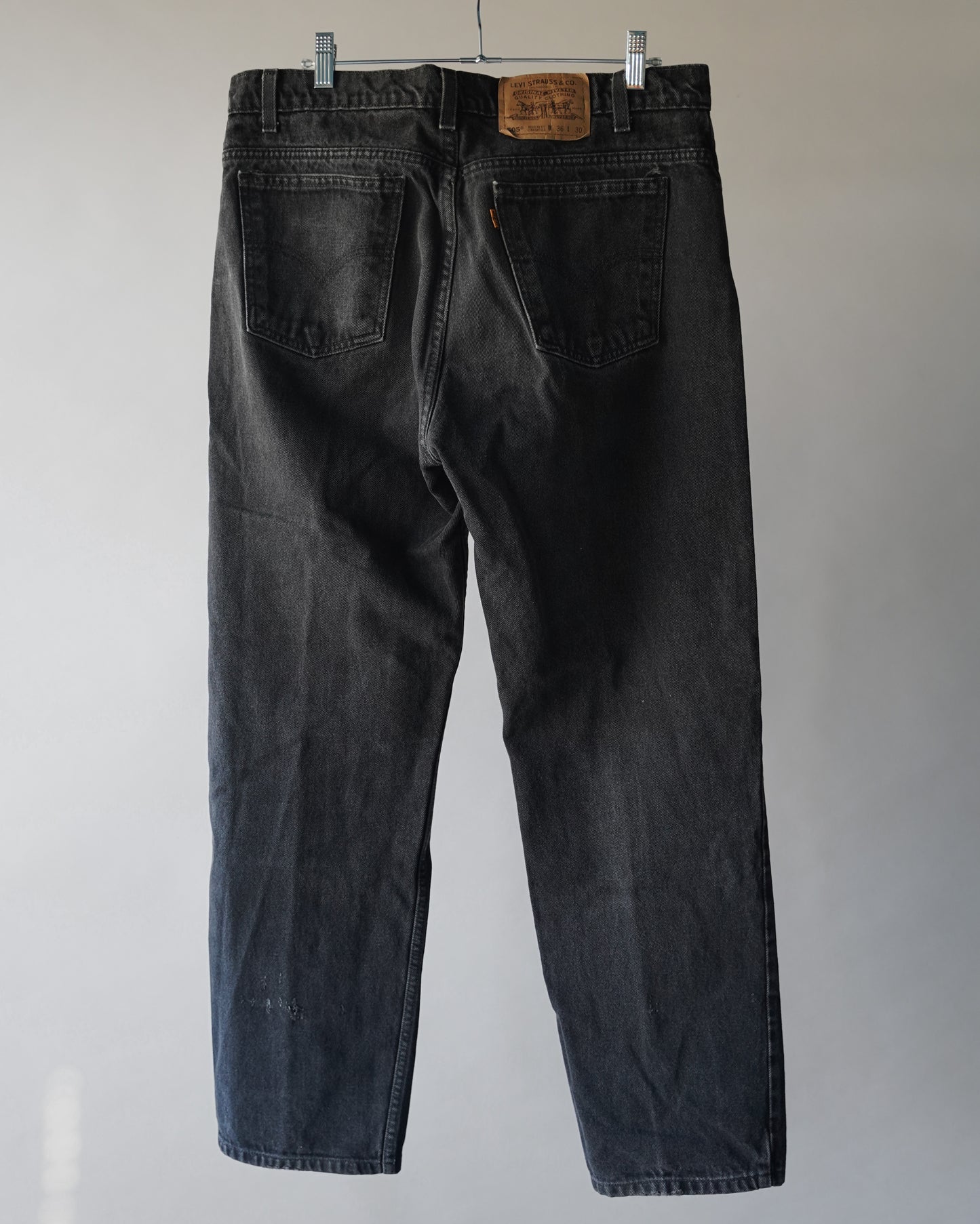 90's Black Orange Tab Levi's - 34x29.5