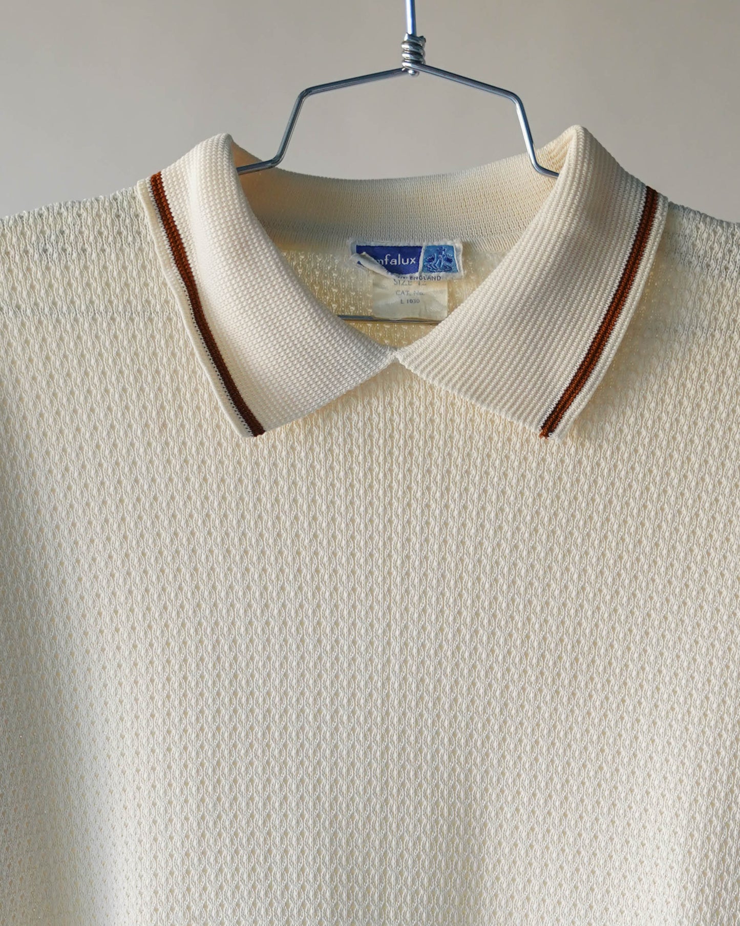 70's Cream Textured Polo Shirt - Medium