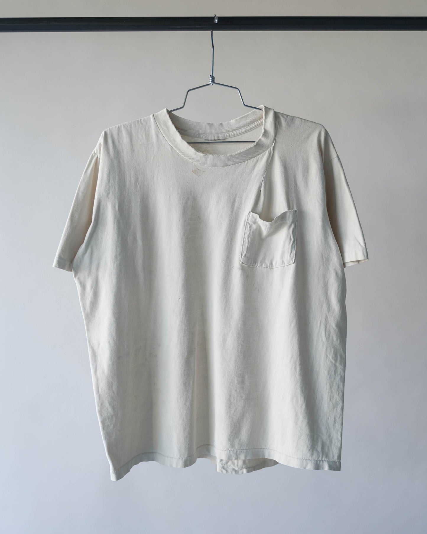 90's Distressed & Stained White Pocket Tee - Large