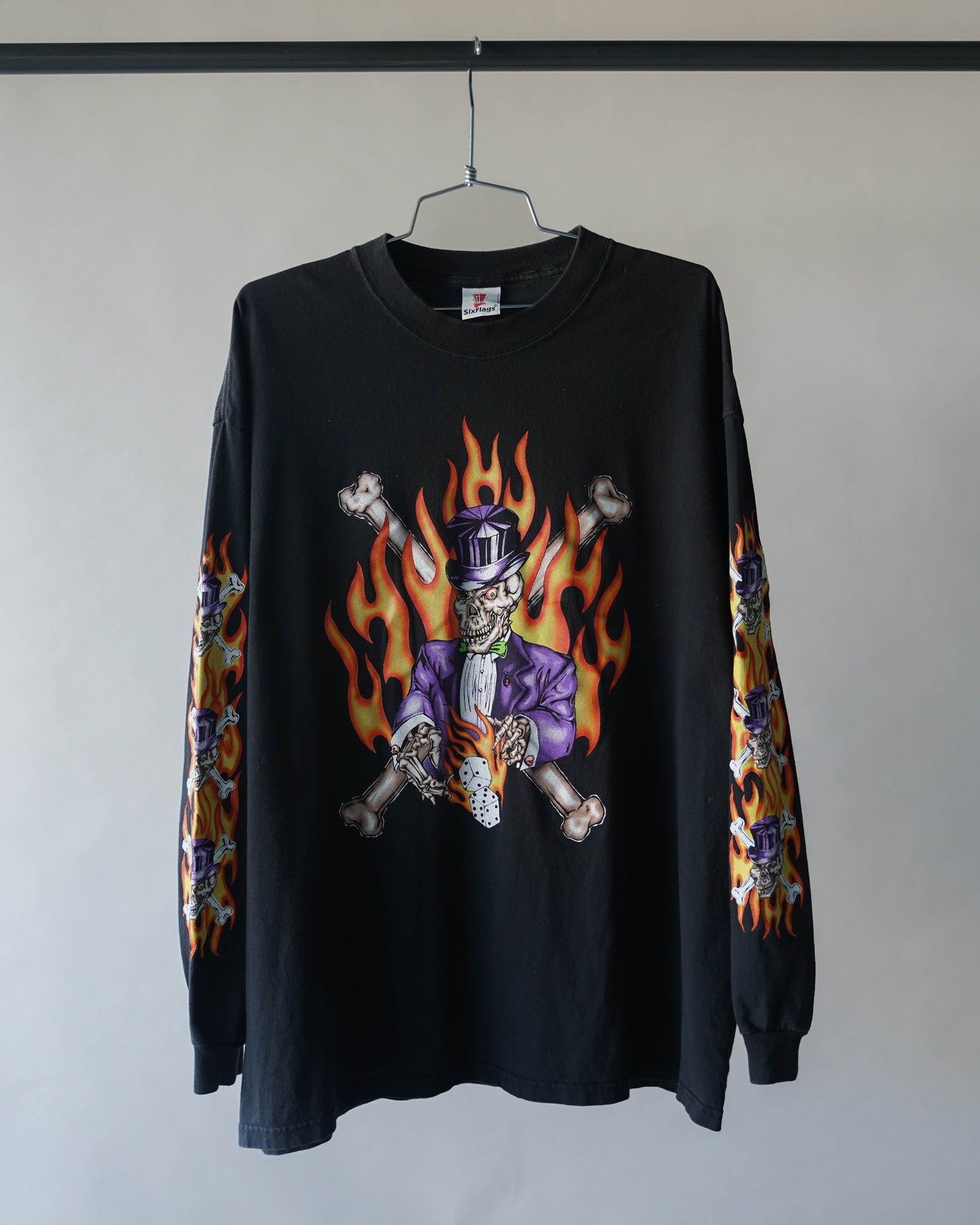 90's SixFlags Joker in Flames Tee - XL