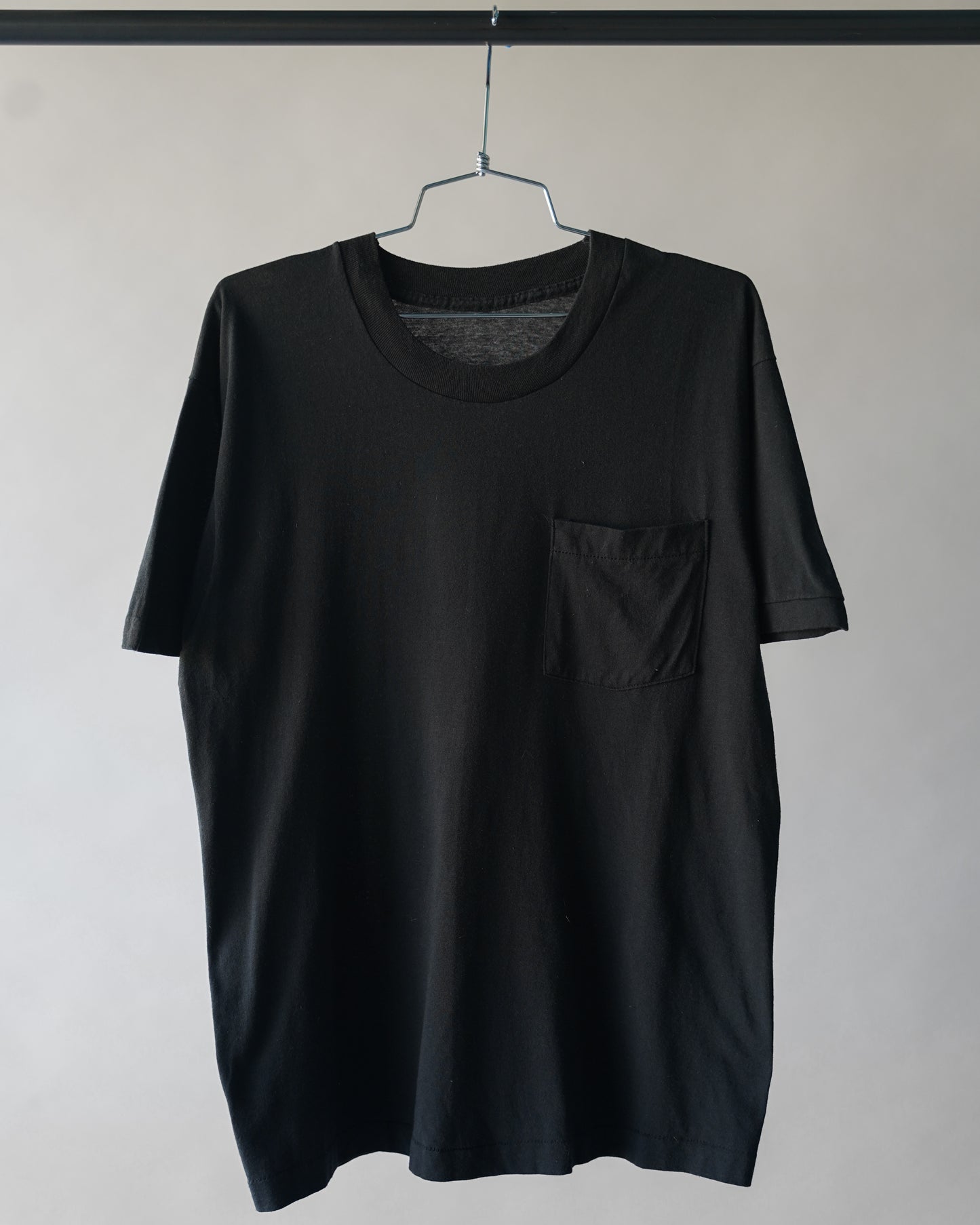 80's Black Pocket Tee - Large