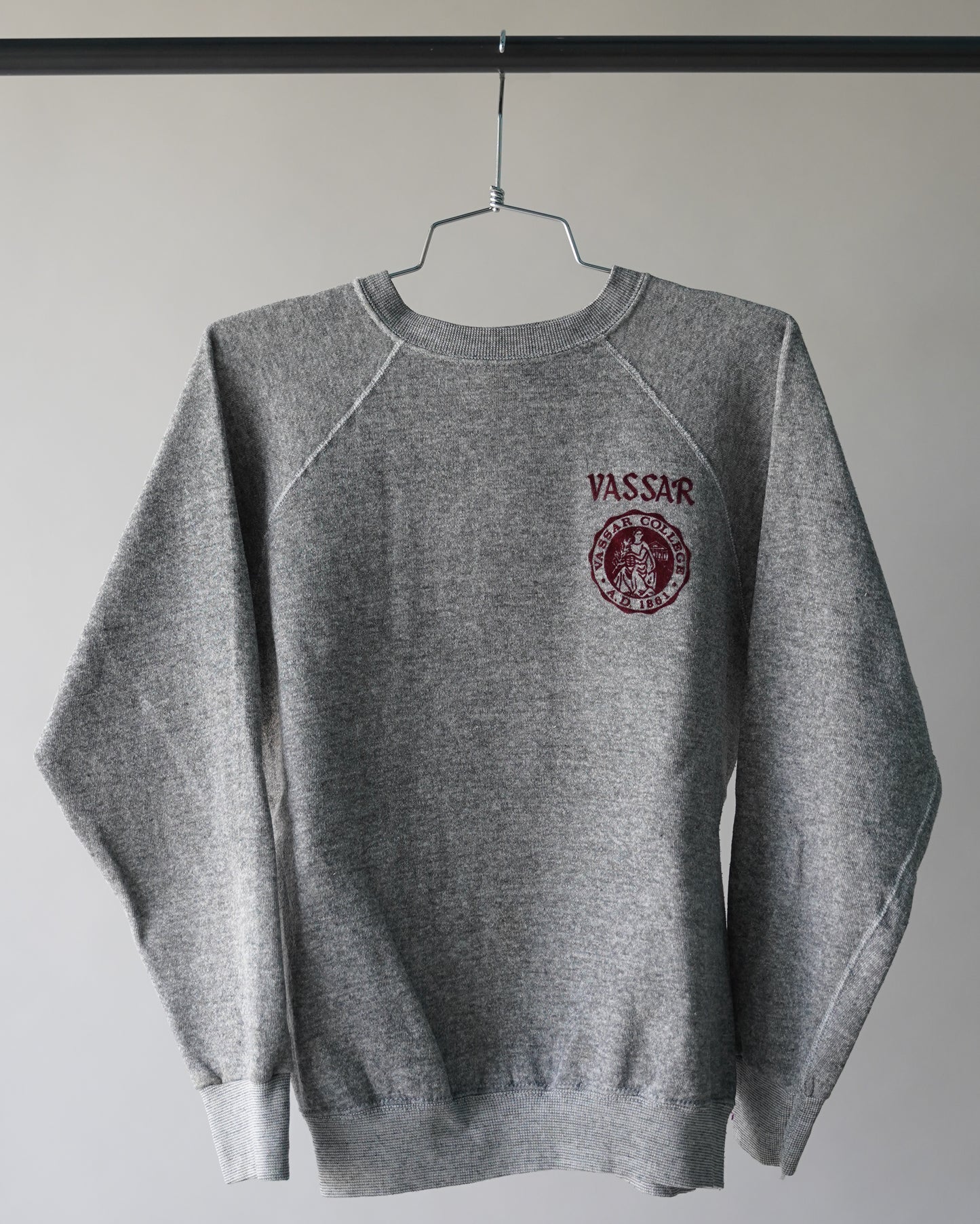70's Vassar College Sweatshirt - Medium