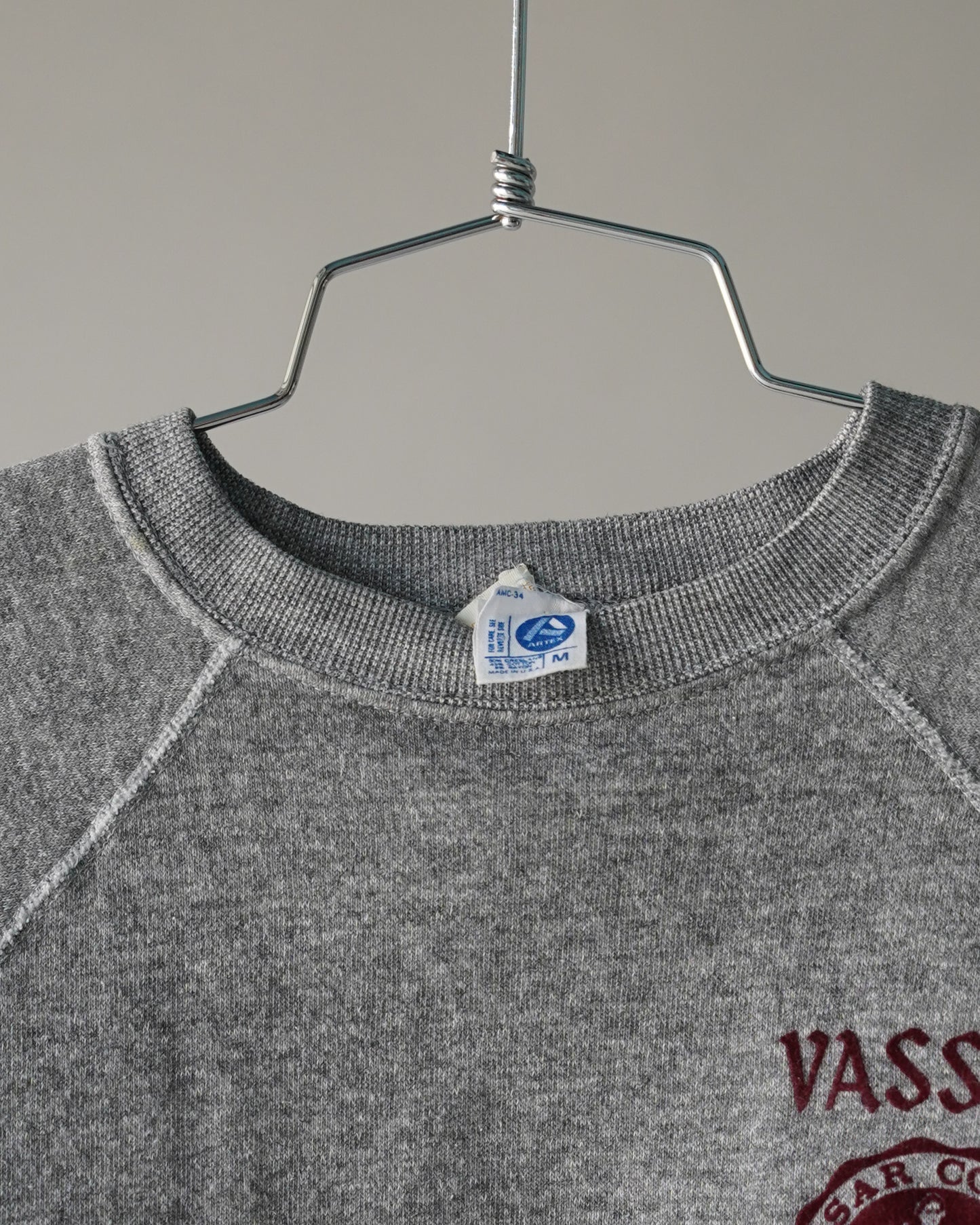70's Vassar College Sweatshirt - Medium