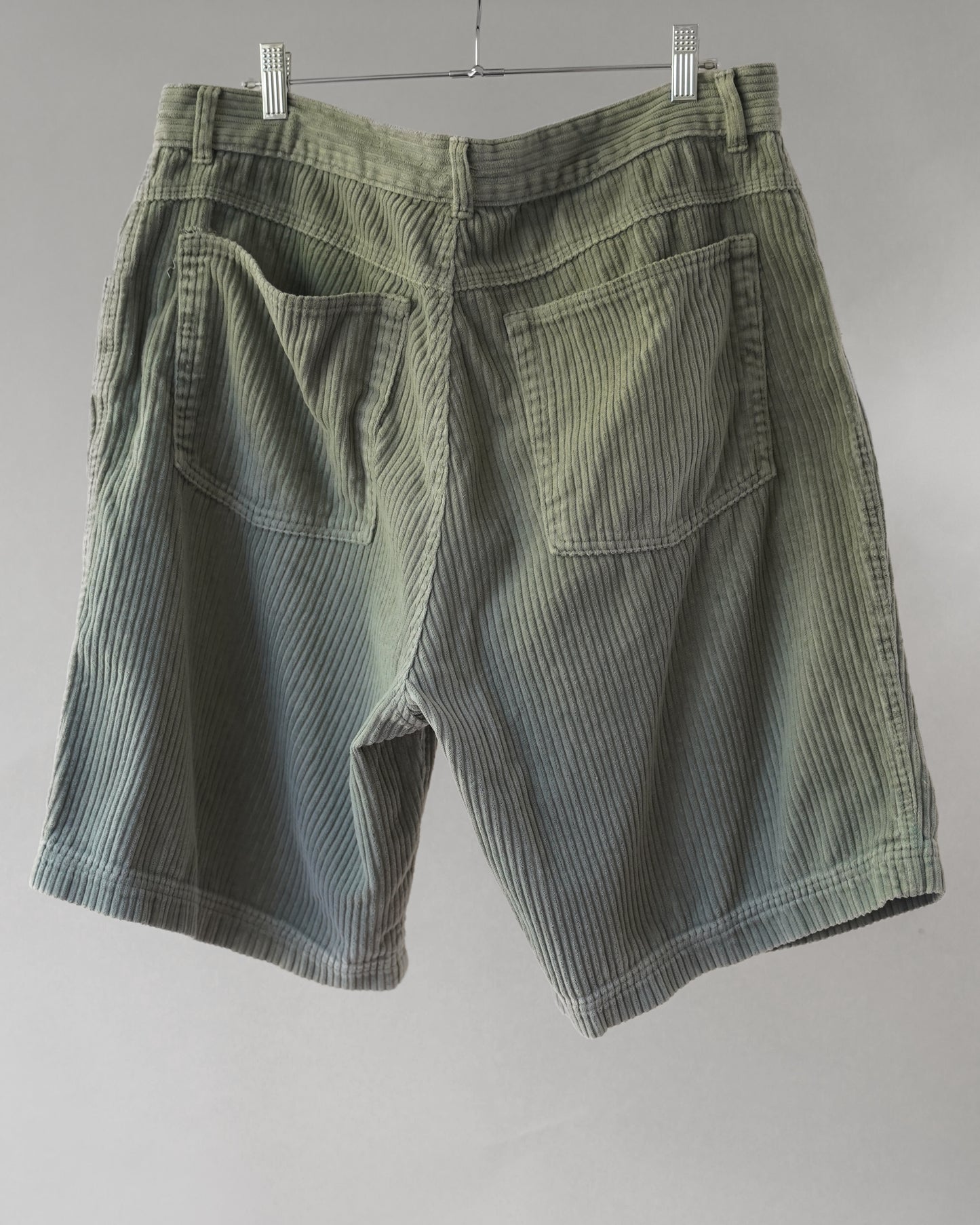 90's Baggy Gray Corduroy Shorts - 36x22