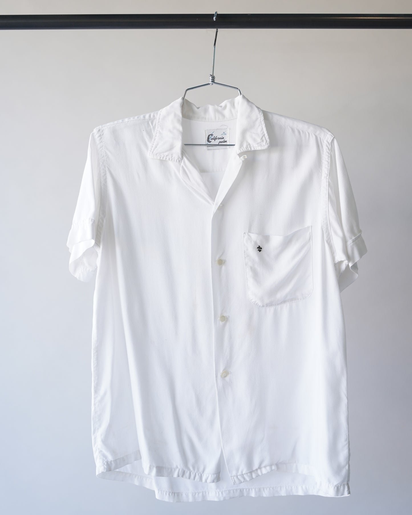50's White Loop Collar Shirt - Medium