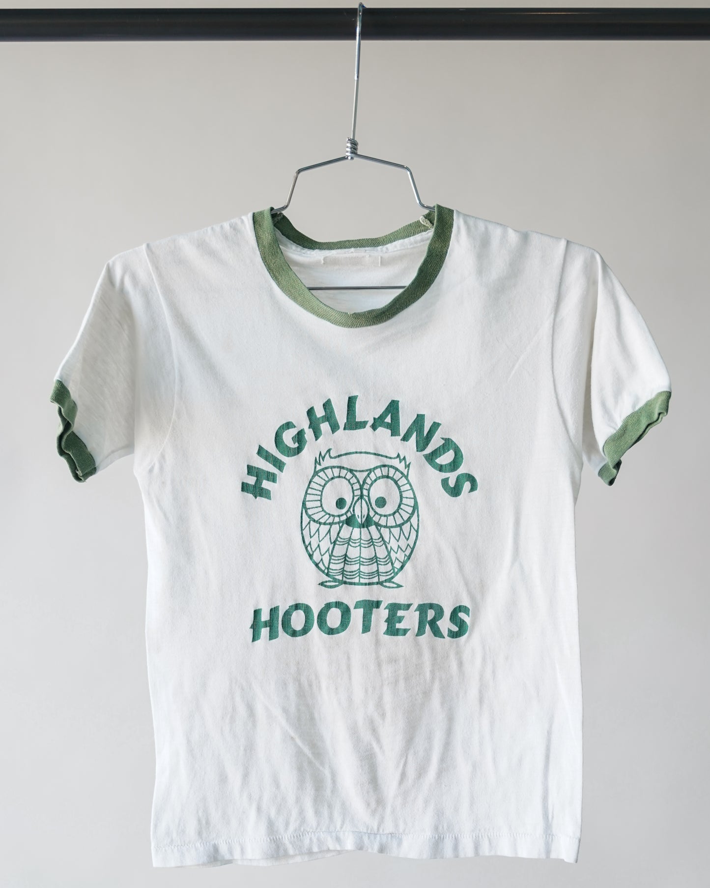 70's Highlands Hooters Baby Tee - XS