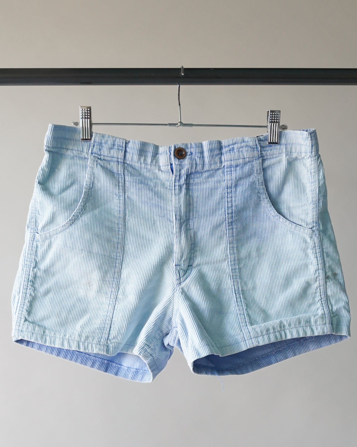 80's Baby Blue Corduroy Shorts - 33 Waist