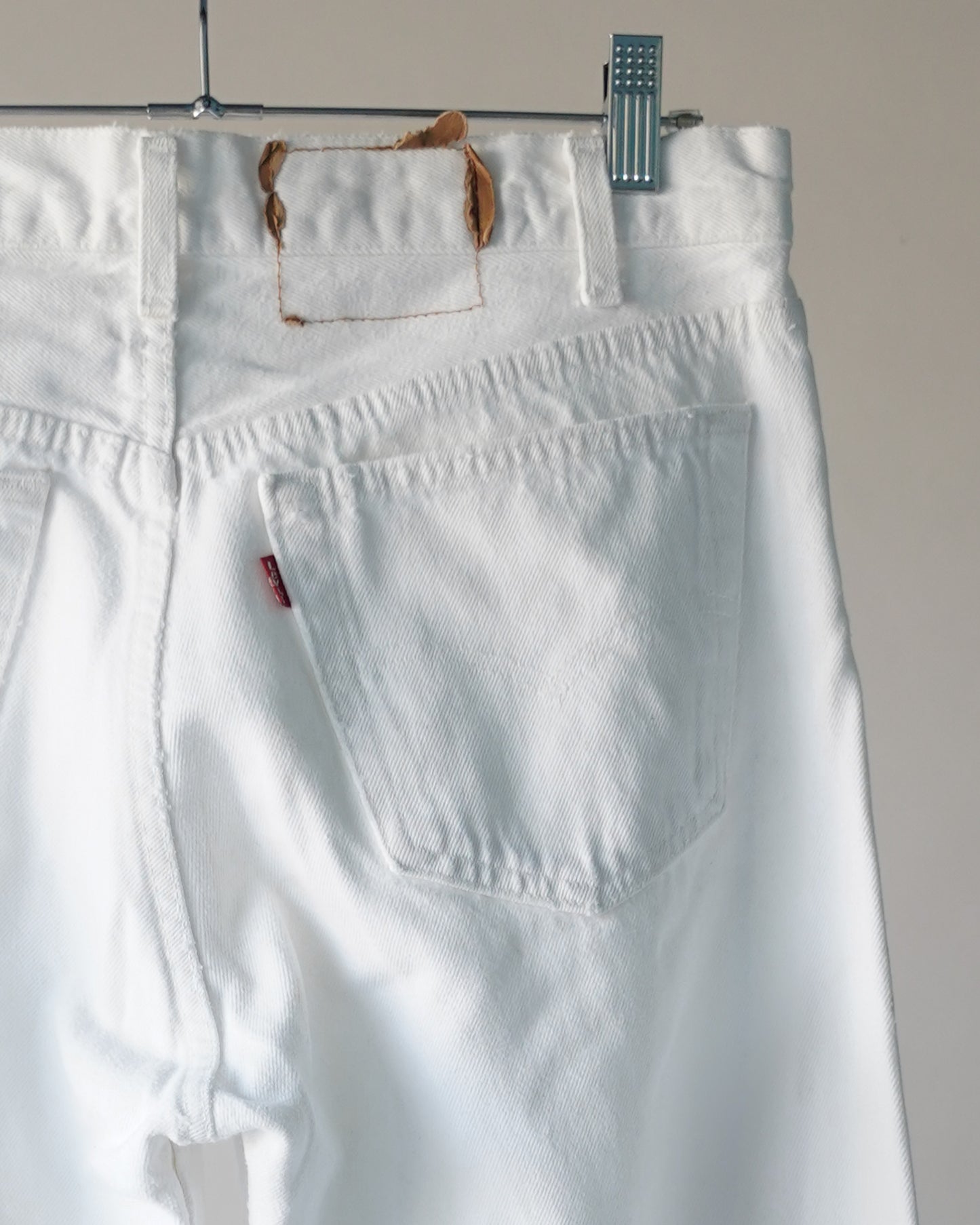 90's White Levi's 501's - 31x31.5