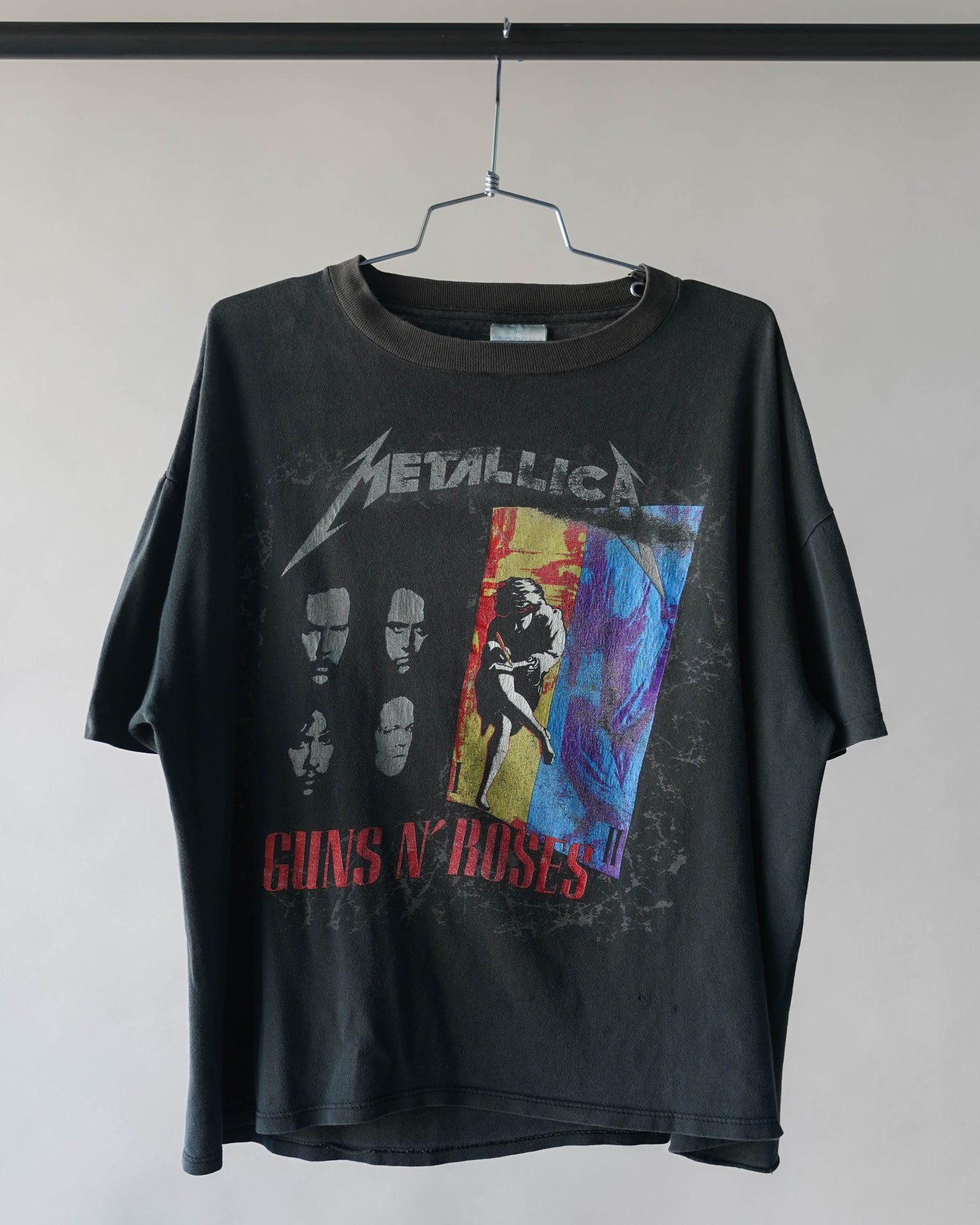 90's Metallica Guns N Roses Band Tee - Large (cropped)