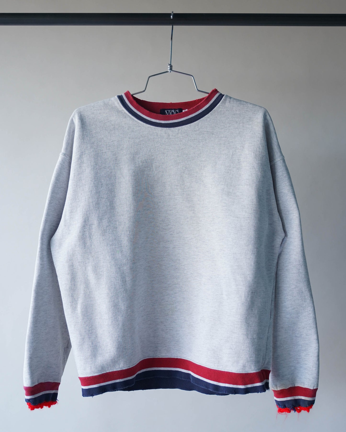 90's Tri Toned Crewneck - Large