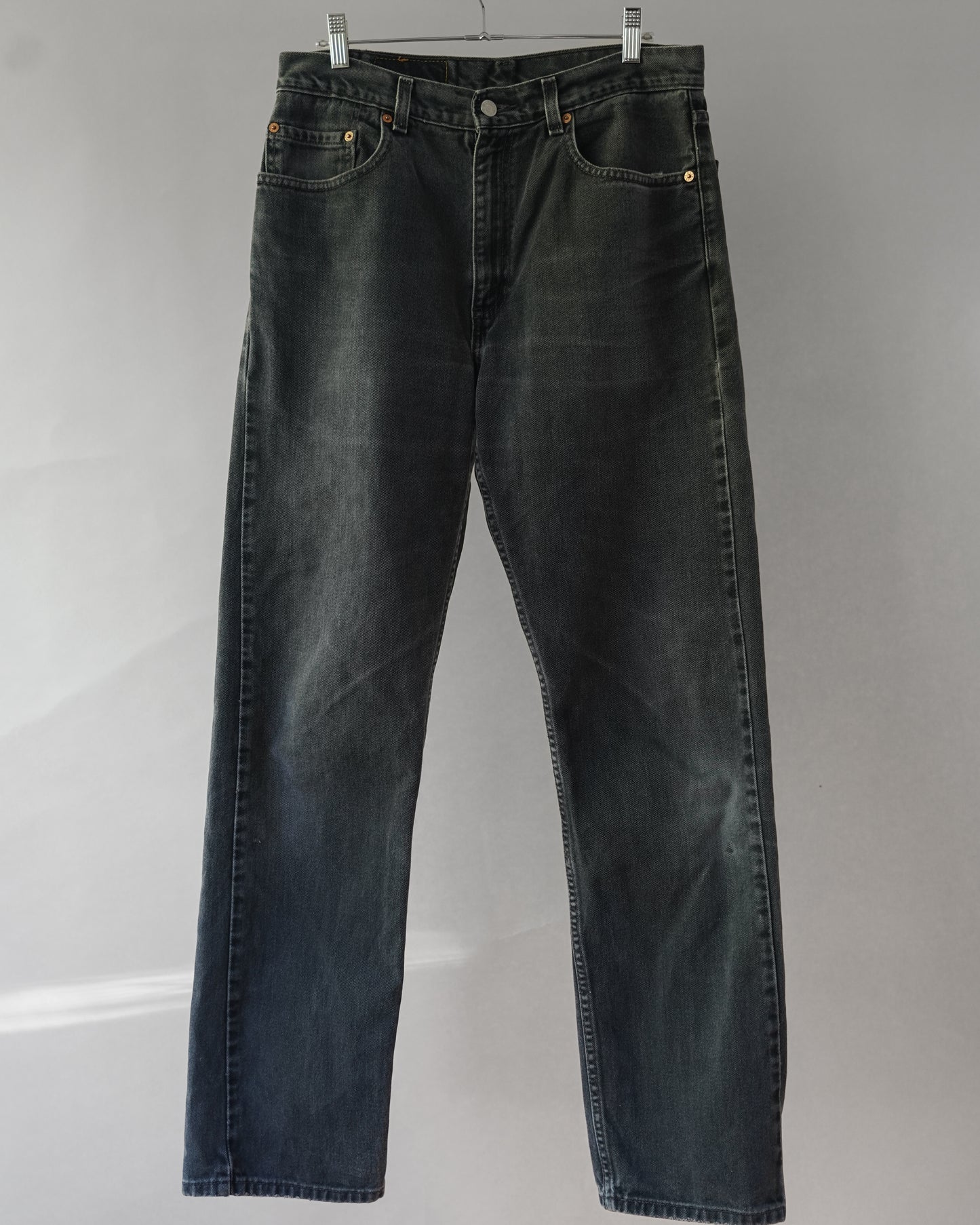 90's Faded Black Levi's 505 - 32x32